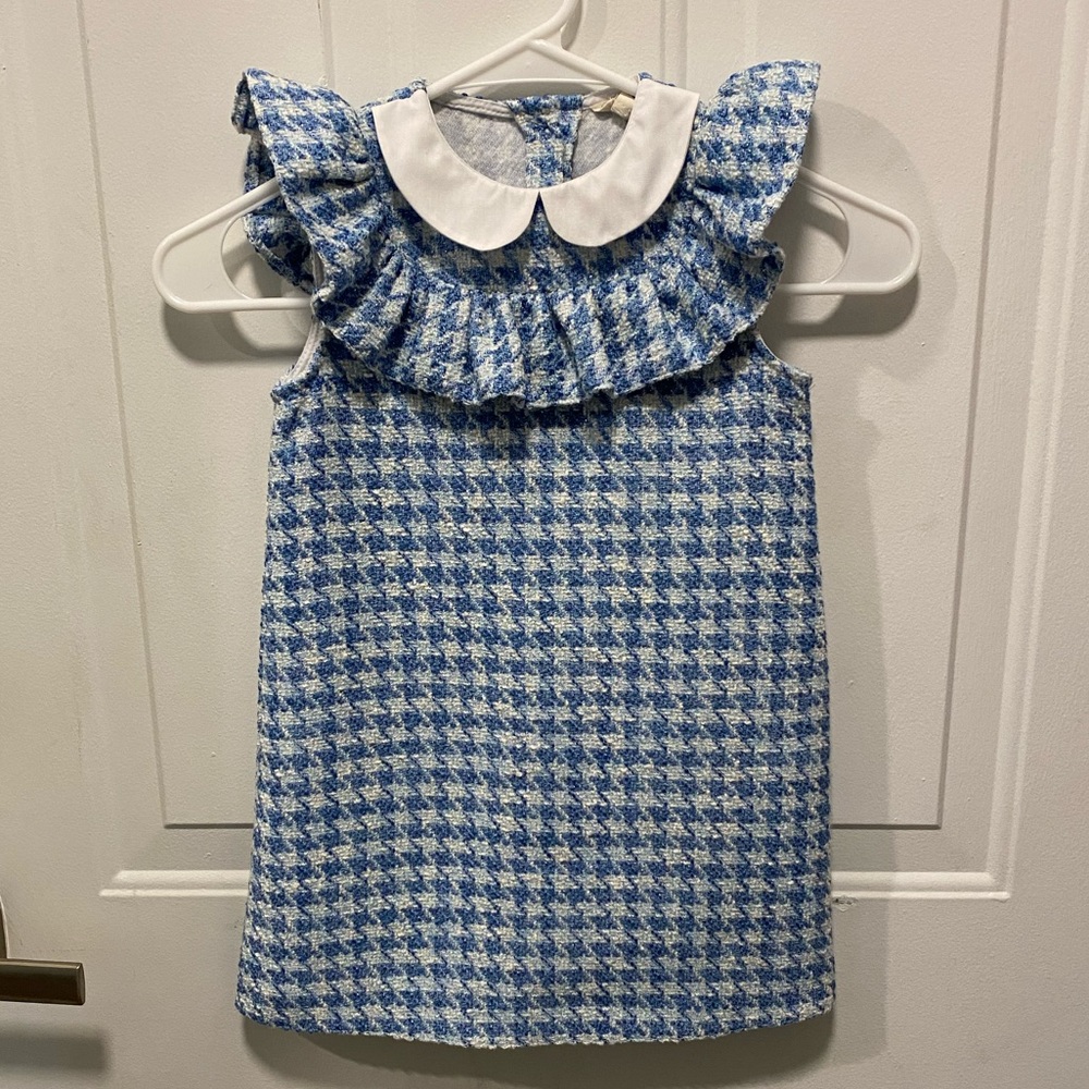 An elegant dress!